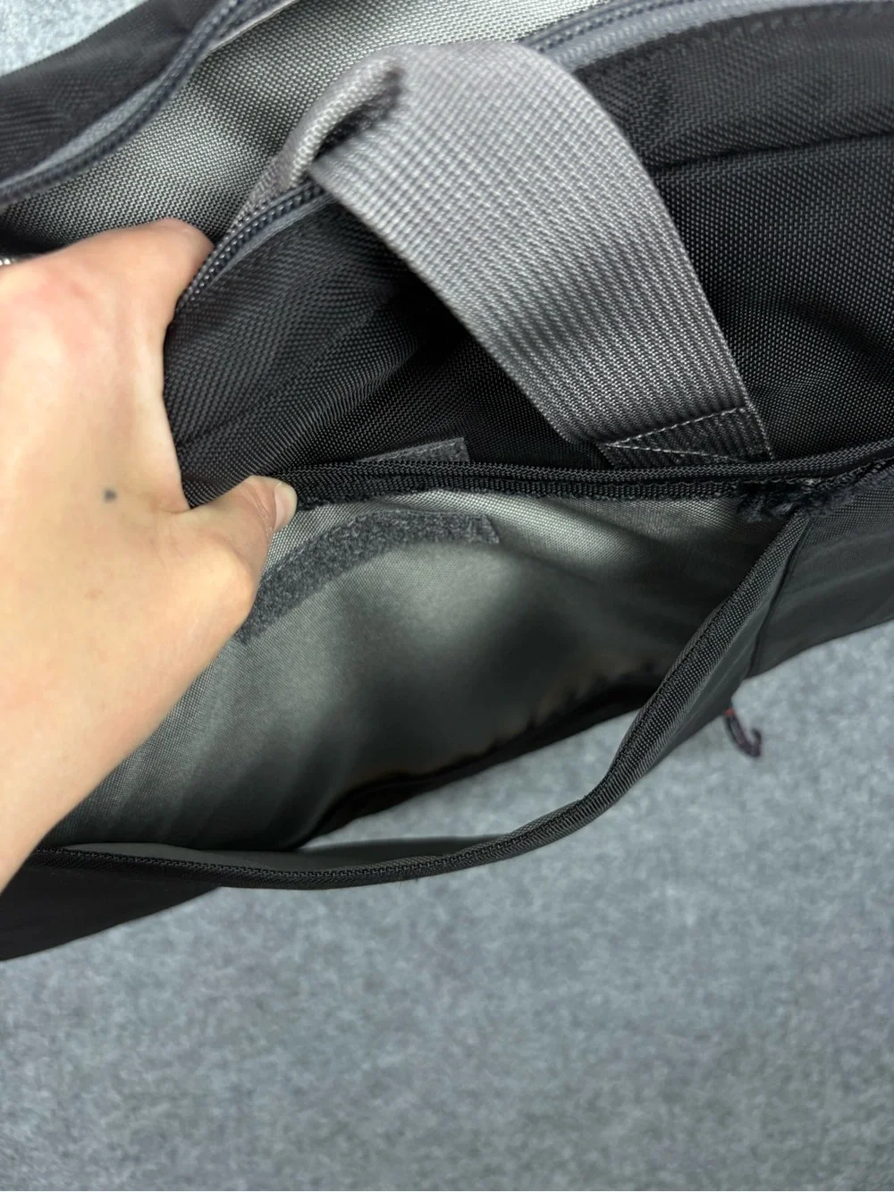 Patagonia Black Laptop Travel Briefcase Messenger Carry On Bag